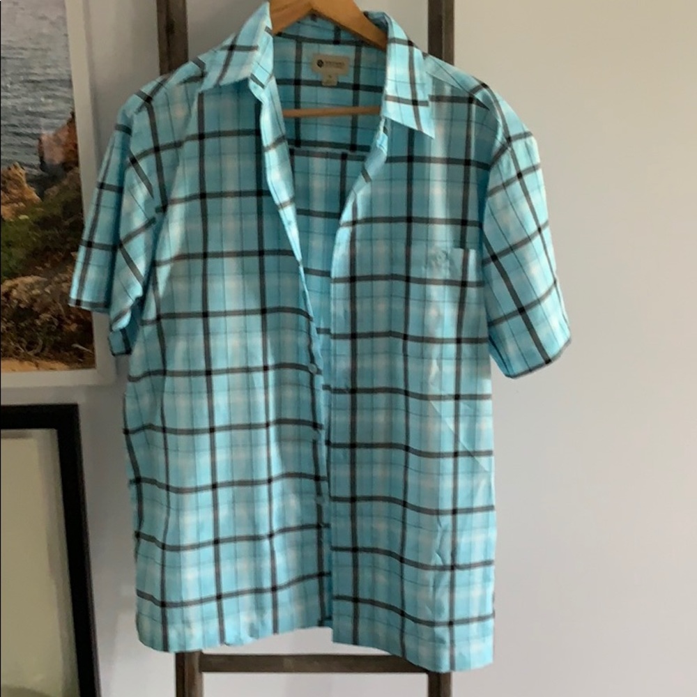 Men’s button shirt